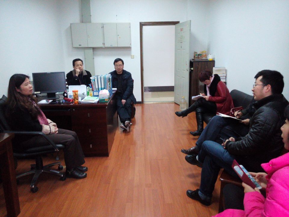 绵阳师范学院图书馆来我校图书馆参观.jpg